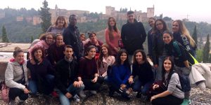 Estudiantes visitando el Albaycín en Granada